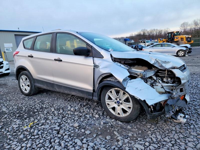 Photo 4 from auction – 2016 FORD ESCAPE S with VIN 1FMCU0F79GUC33668
