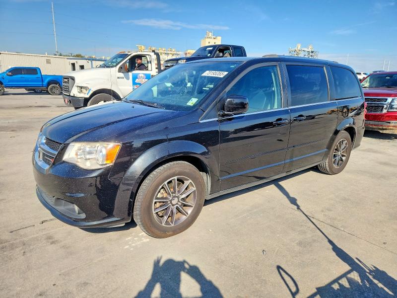 DODGE GRAND CARA 2017 with VIN 2C4RDGCG2HR715165 - Photo from auction