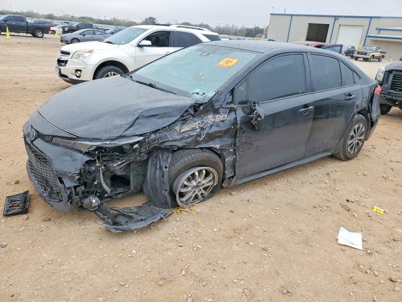 TOYOTA COROLLA 2022 with VIN JTDEAMDE9NJ057444 - Photo from auction