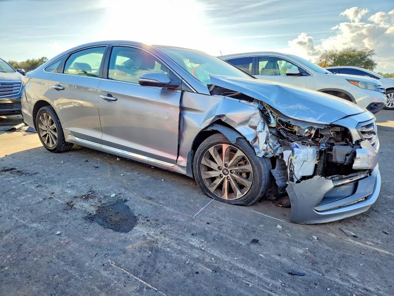 Photo 4 from auction – 2015 HYUNDAI SONATA with VIN 5NPE34AF5FH233262