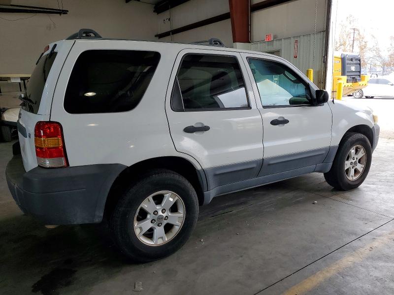 Photo 3 from auction – 2007 FORD ESCAPE with VIN 1FMCU03177KA92112