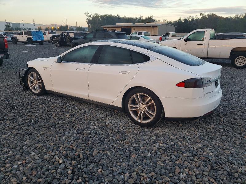 Photo 2 from auction – 2013 TESLA MODEL S with VIN 5YJSA1DN2DFP12261