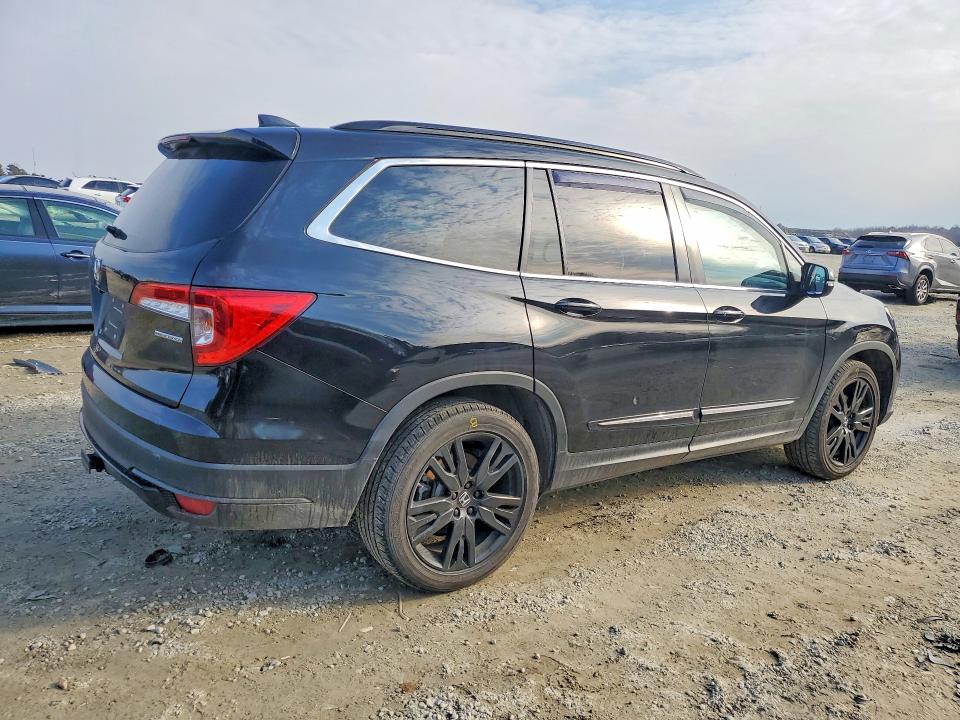 Photo 3 from auction – 2021 HONDA PILOT with VIN 5FNYF5H27MB028499