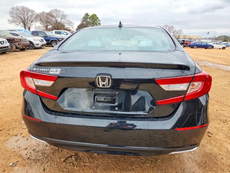 Photo 6 from auction – 2018 HONDA ACCORD with VIN 1HGCV1F14JA169889