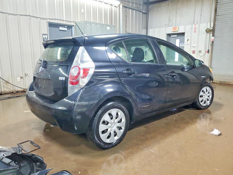Photo 3 from auction – 2013 TOYOTA PRIUS C with VIN JTDKDTB34D1550033