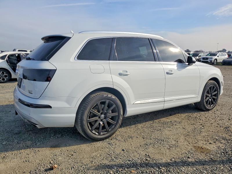 Photo 3 from auction – 2017 AUDI Q7 with VIN WA1VAAF77HD037896