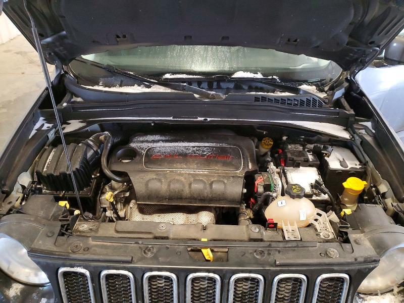 Photo 12 from auction – 2017 JEEP RENEGADE L with VIN ZACCJBBB6HPG41812