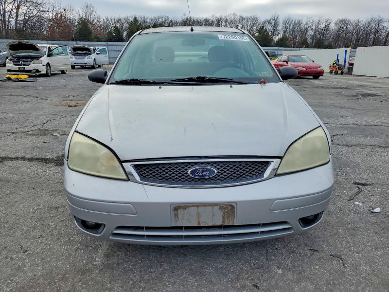 Photo 5 from auction – 2005 FORD FOCUS ZX4 with VIN 1FAFP34N45W300146