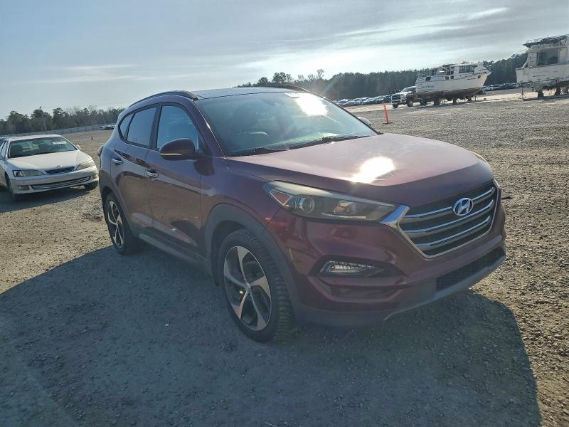 Photo 4 from auction – 2016 HYUNDAI TUCSON LIM with VIN KM8J33A20GU142411