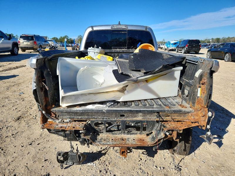 Photo 6 from auction – 2017 TOYOTA TACOMA DOU with VIN 3TMBZ5DNXHM005846
