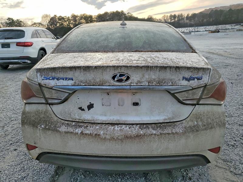 Photo 6 from auction – 2012 HYUNDAI SONATA HYB with VIN KMHEC4A42CA055128