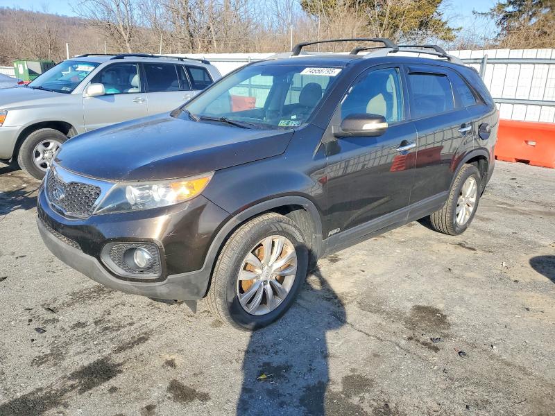 Photo 1 from auction – 2011 KIA SORENTO EX with VIN 5XYKUDA24BG137511