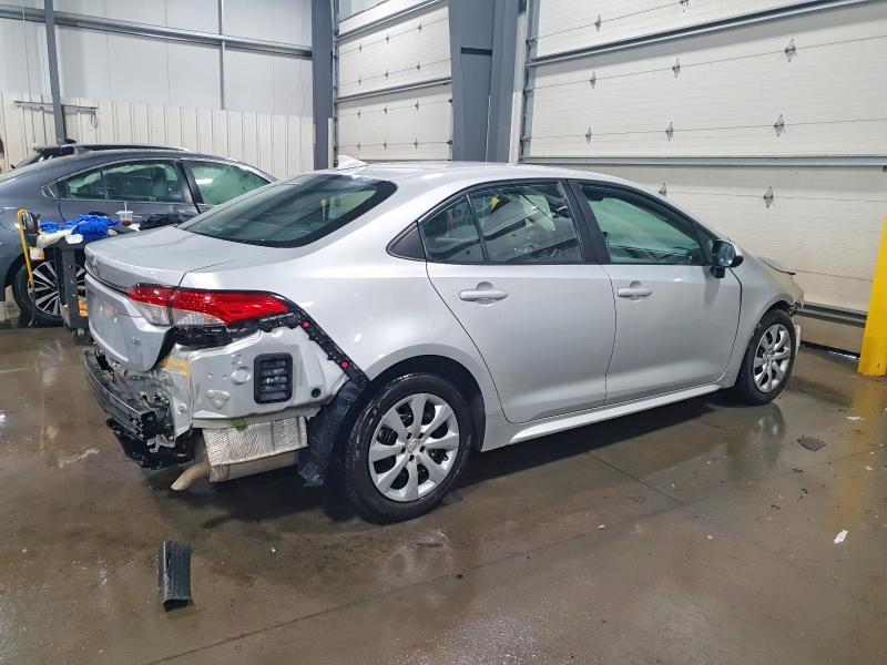 Photo 3 from auction – 2021 TOYOTA COROLLA LE with VIN 5YFEPMAE1MP248563