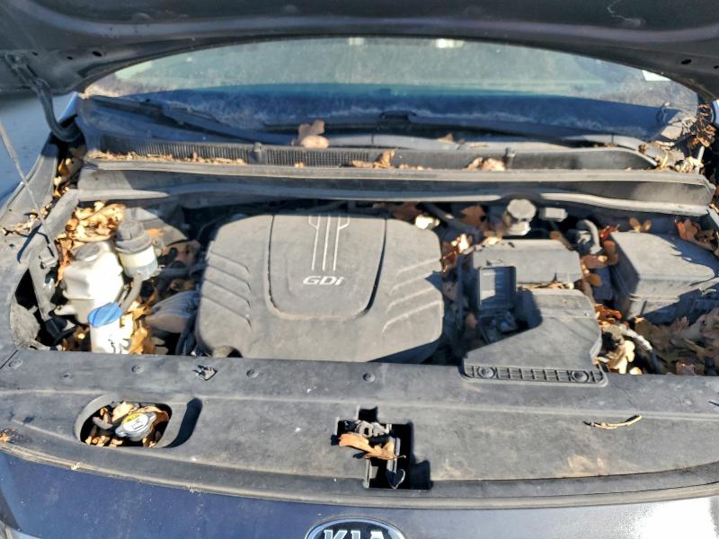 Photo 12 from auction – 2016 KIA SEDONA EX with VIN KNDMC5C16G6134156