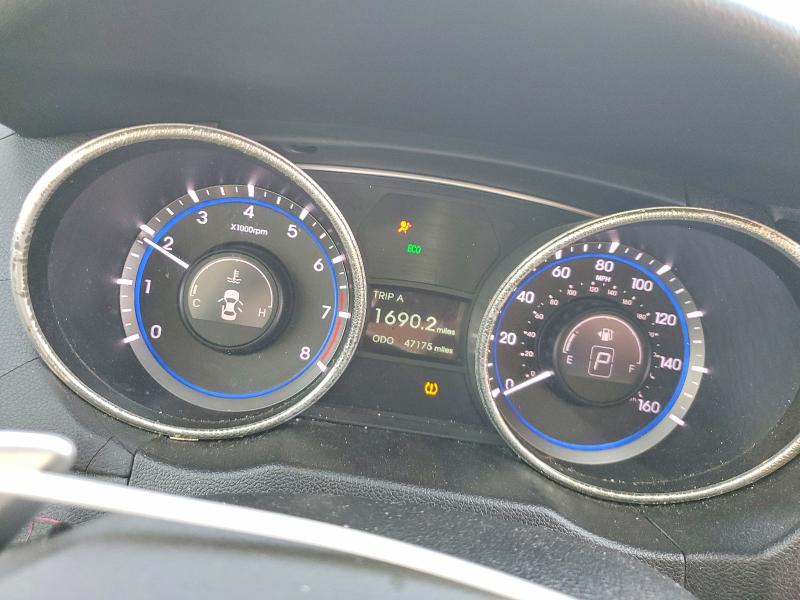 Photo 9 from auction – 2011 HYUNDAI SONATA with VIN 5NPEC4AB5BH225640