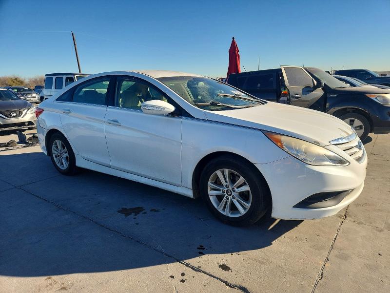 Photo 4 from auction – 2014 HYUNDAI SONATA GLS with VIN 5NPEB4AC7EH857197