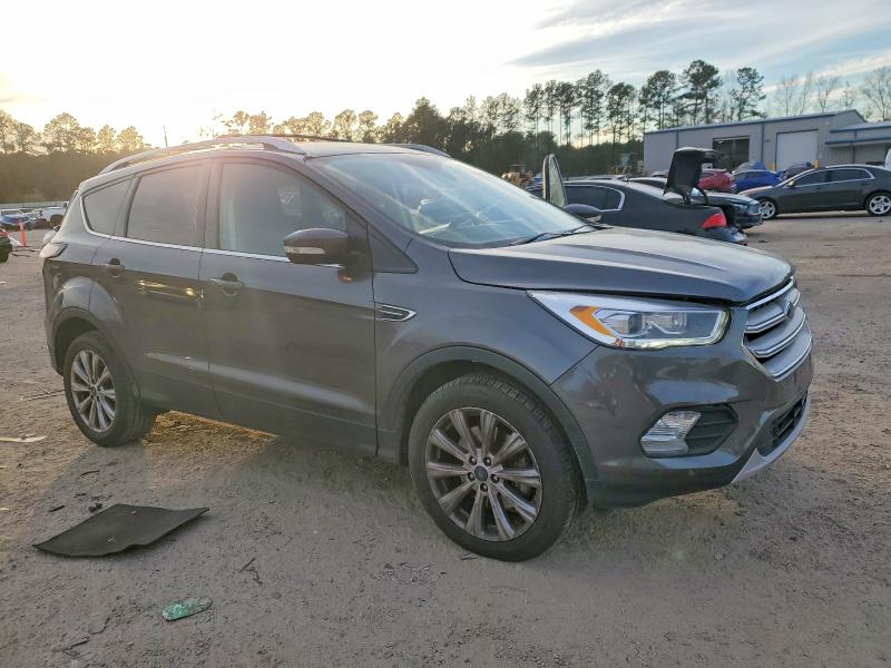 Photo 4 from auction – 2018 FORD ESCAPE TIT with VIN 1FMCU9J91JUC33801