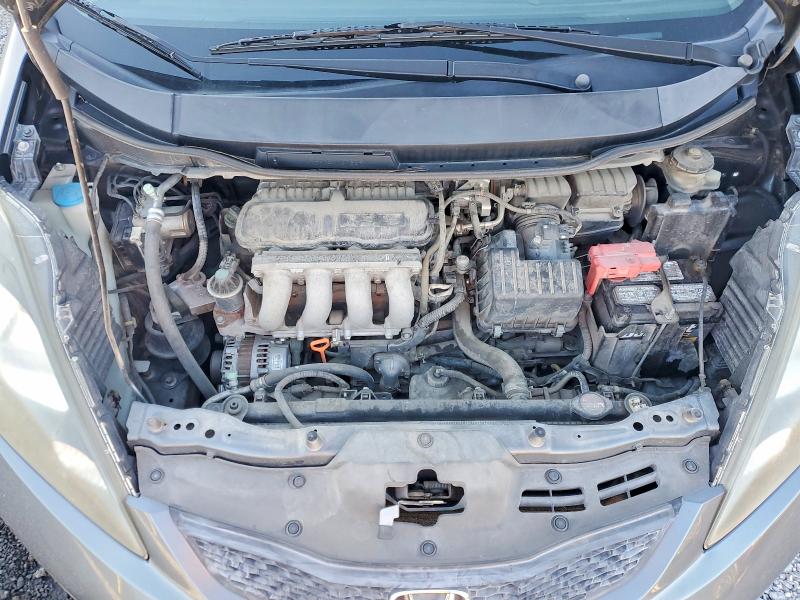 Photo 11 from auction – 2013 HONDA FIT with VIN JHMGE8H35DC047640