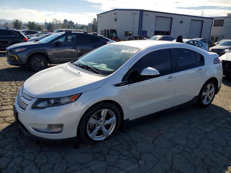 CHEVROLET VOLT 2015 with VIN 1G1RD6E44FU125670 - Photo from auction