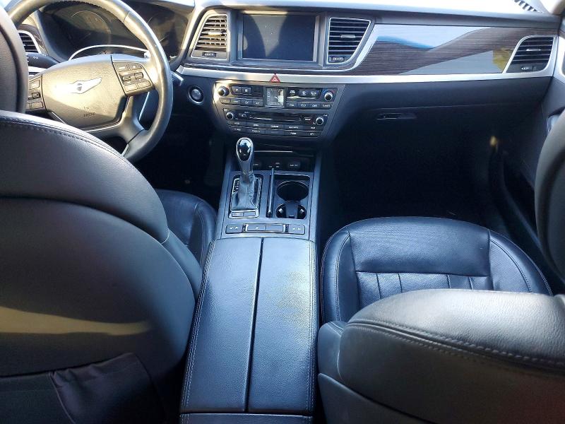 Photo 8 from auction – 2015 HYUNDAI GENESIS 3. with VIN KMHGN4JE6FU071928