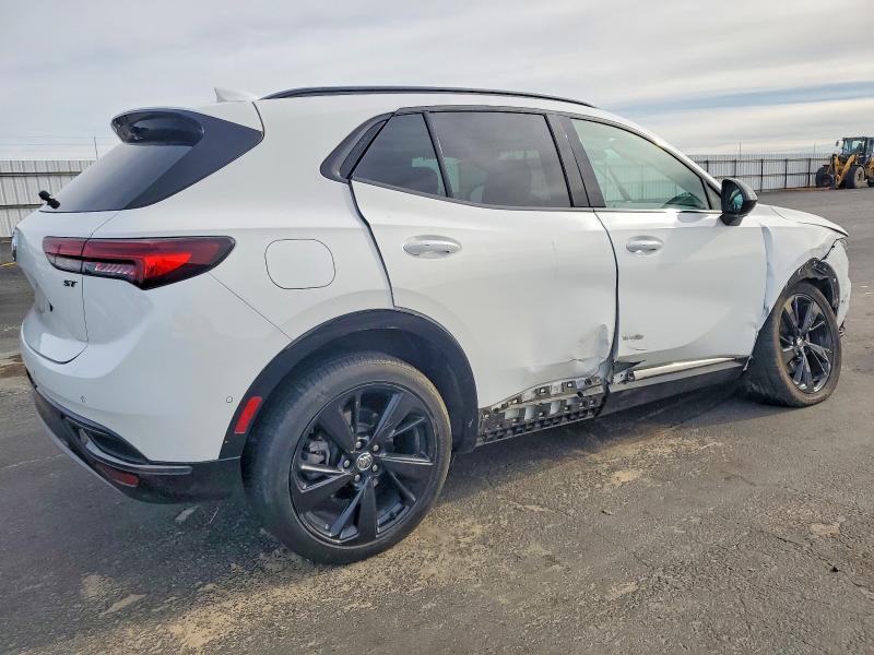 Photo 3 from auction – 2022 BUICK ENVISION E with VIN LRBFZNR41ND010635