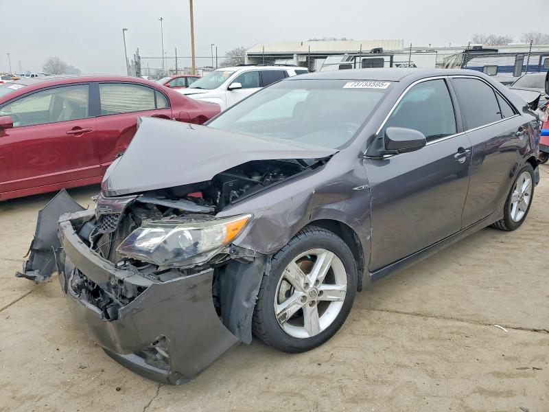 TOYOTA CAMRY 2014 с VIN 4T1BF1FK0EU858005 - Фото с аукциона