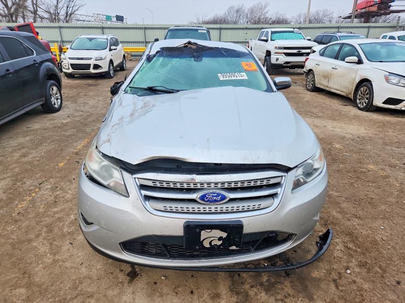 Photo 5 from auction – 2011 FORD TAURUS LIM with VIN 1FAHP2FW0BG169618