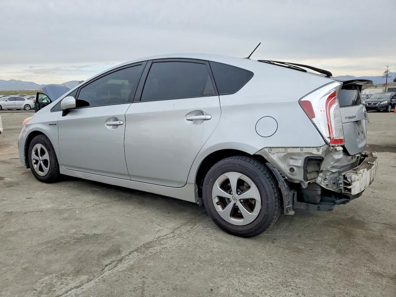 Photo 2 from auction – 2015 TOYOTA PRIUS with VIN JTDKN3DU3F0461291