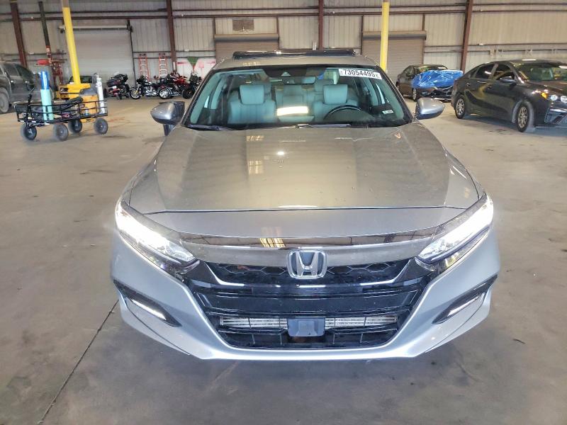 Photo 5 from auction – 2018 HONDA ACCORD with VIN 1HGCV1F50JA217147
