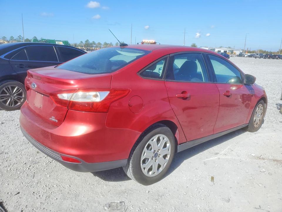 Photo 3 from auction – 2012 FORD FOCUS with VIN 1FAHP3F21CL417676