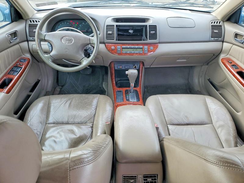 Photo 8 from auction – 2002 TOYOTA CAMRY LE with VIN 4T1BF30KX2U541428