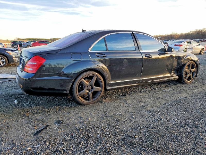 Photo 3 from auction – 2012 MERCEDES-BENZ S 550 with VIN WDDNG7DB3CA477306