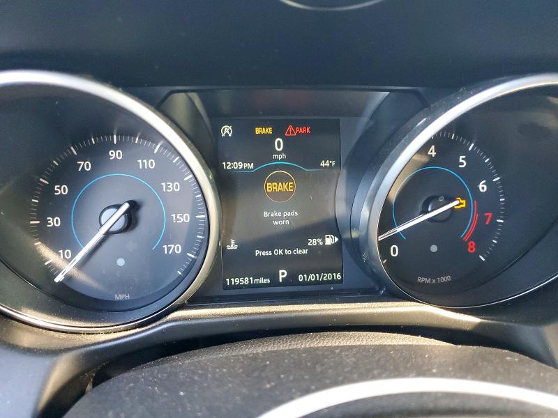 Photo 9 from auction – 2018 JAGUAR XF with VIN SAJBR4FX8JCY61728