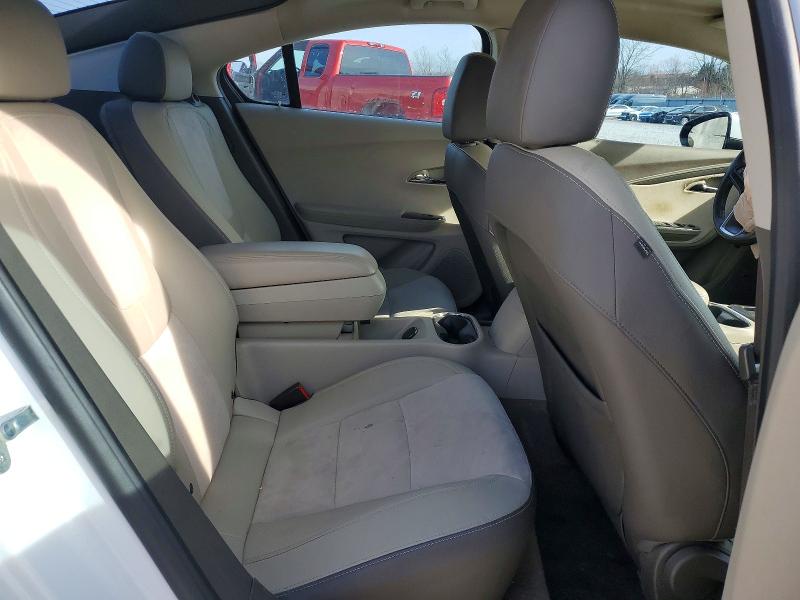 Photo 10 from auction – 2015 CHEVROLET VOLT with VIN 1G1RB6E47FU104821