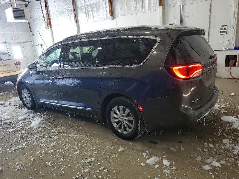 Photo 2 from auction – 2017 CHRYSLER PACIFICA with VIN 2C4RC1BG5HR771473