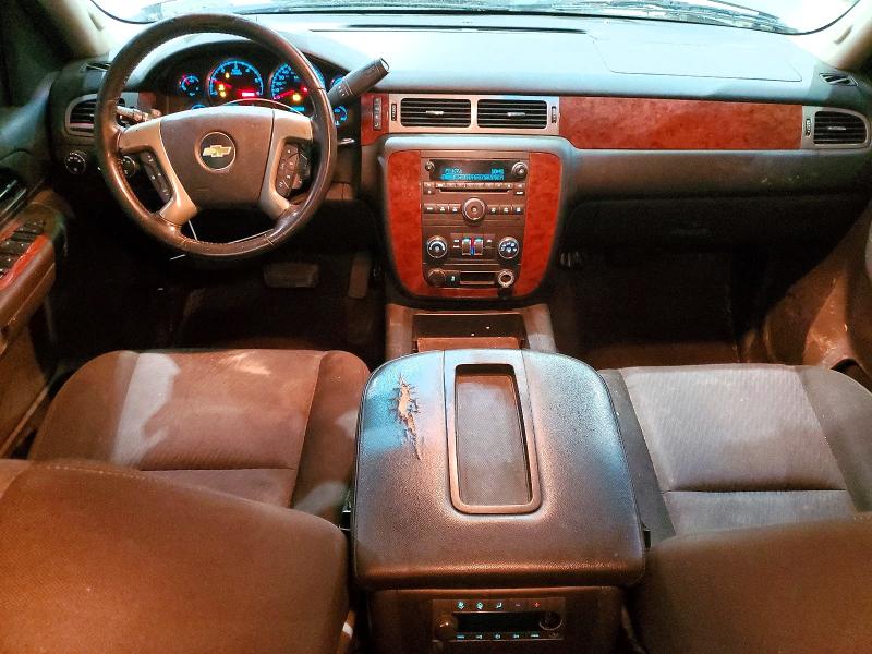 Photo 8 from auction – 2012 CHEVROLET TAHOE K150 with VIN 1GNSKAE05CR218900