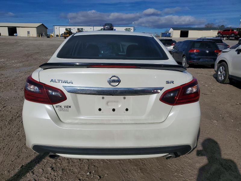 Photo 6 from auction – 2017 NISSAN ALTIMA 2.5 with VIN 1N4AL3AP8HC221094