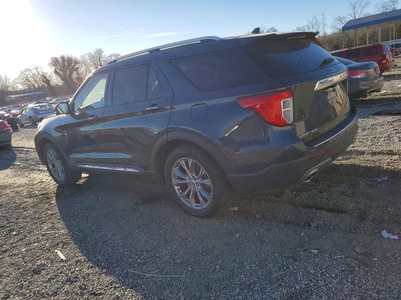 Фото 2 с аукциона – 2022 FORD EXPLORER L с VIN 1FMSK7FH4NGA56008