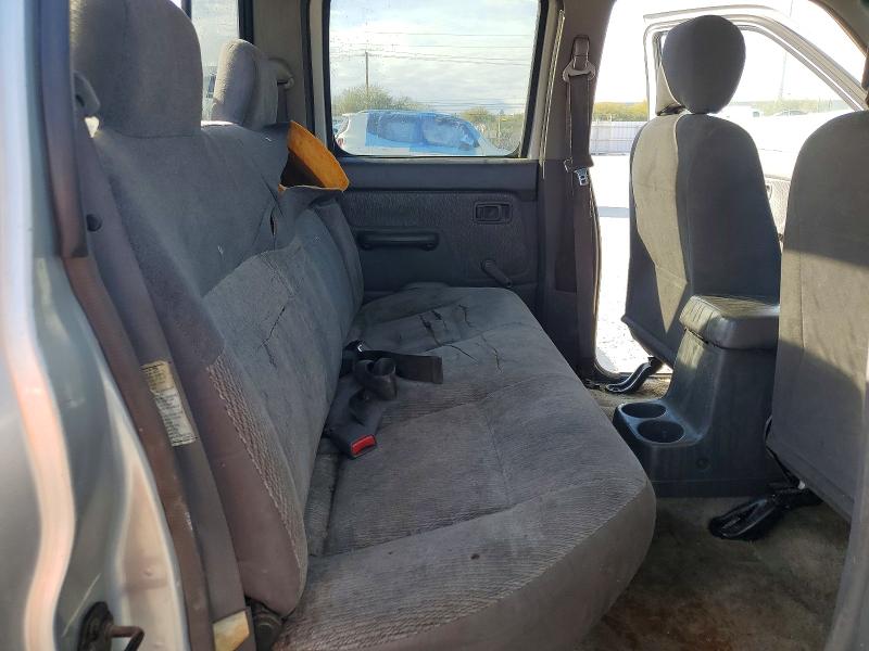 Photo 10 from auction – 2000 NISSAN FRONTIER C with VIN 1N6ED27T9YC376936