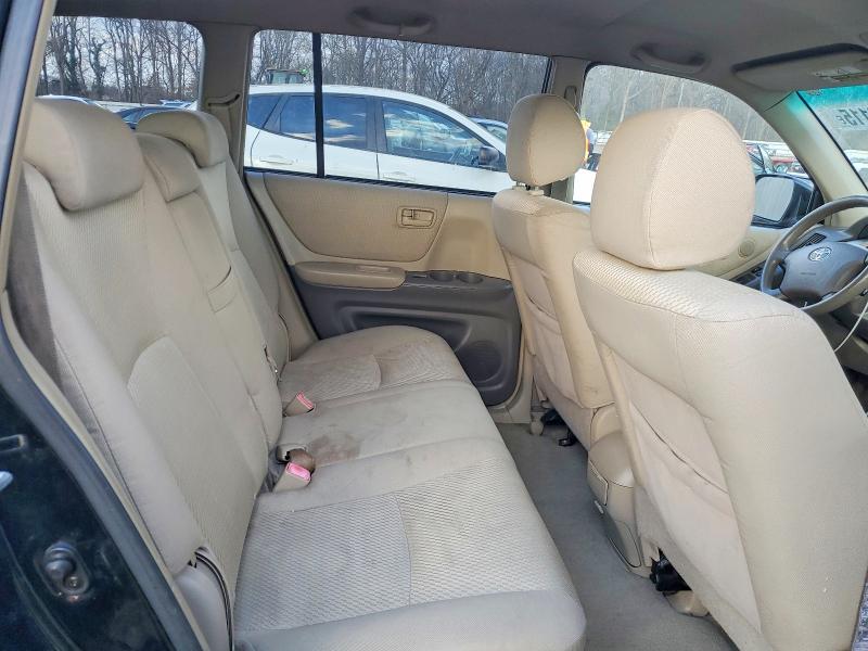 Photo 11 from auction – 2005 TOYOTA HIGHLANDER with VIN JTEEP21A550096277