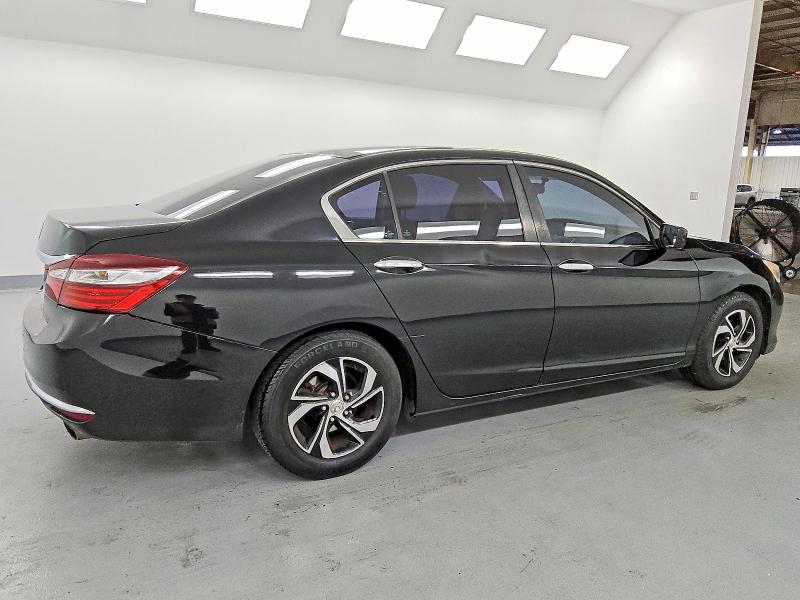 Photo 3 from auction – 2017 HONDA ACCORD LX with VIN 1HGCR2F32HA002209