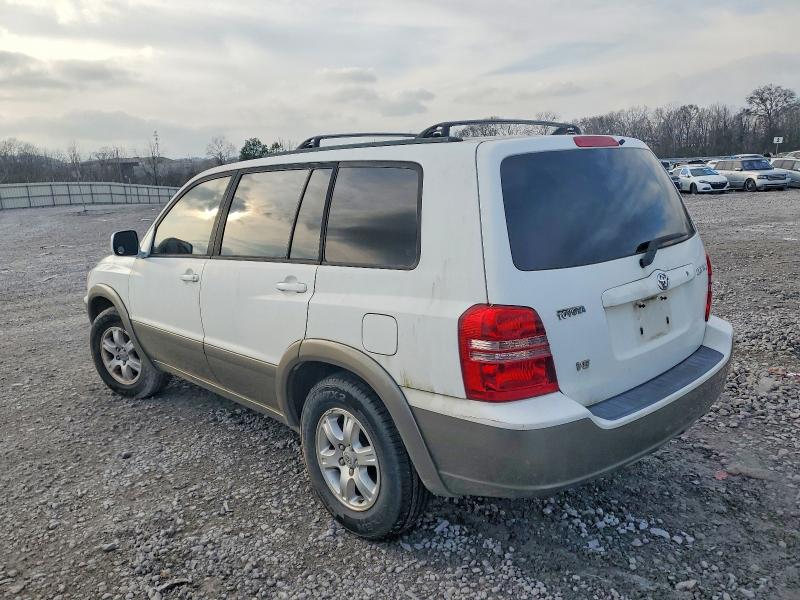Photo 2 from auction – 2002 TOYOTA HIGHLANDER with VIN JTEGF21A020069740