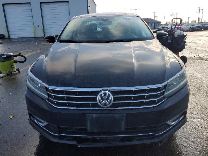 Photo 5 from auction – 2017 VOLKSWAGEN PASSAT SEL with VIN 1VWCT7A37HC071399