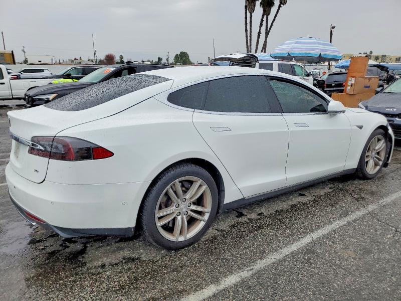 Photo 3 from auction – 2016 TESLA MODEL S with VIN 5YJSA1E11GF130684