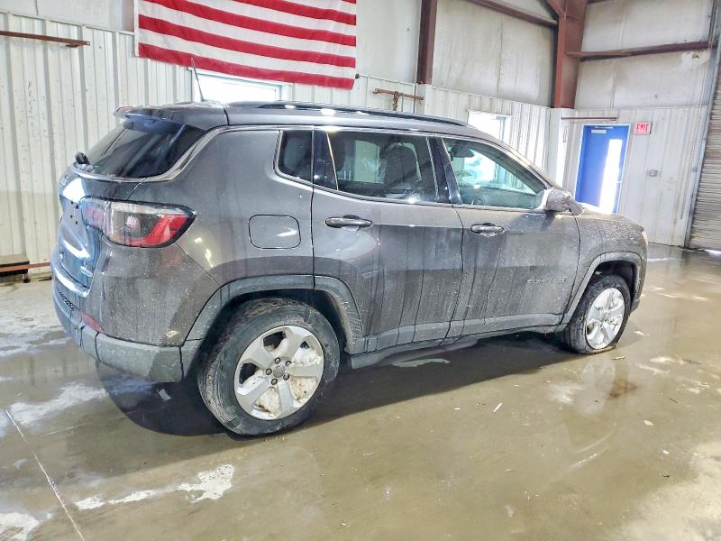 Photo 3 from auction – 2020 JEEP COMPASS with VIN 3C4NJDBB4LT256173