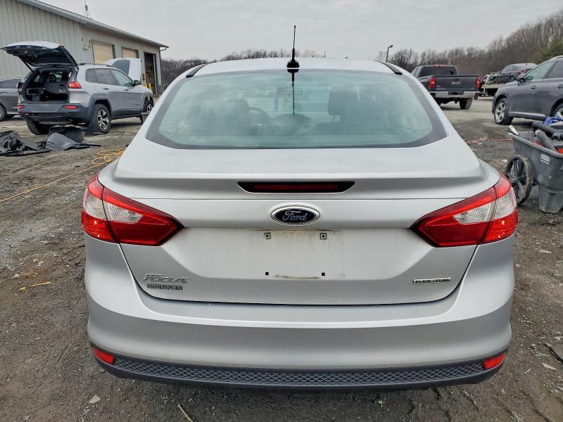 Photo 6 from auction – 2013 FORD FOCUS S with VIN 1FADP3E28DL166995