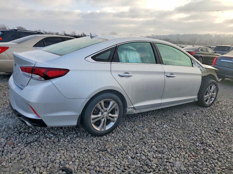 Photo 3 from auction – 2018 HYUNDAI SONATA SPO with VIN 5NPE34AF4JH695773