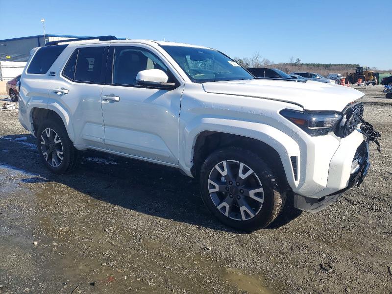 Photo 4 from auction – 2025 TOYOTA 4RUNNER with VIN JTEVA5BRXS5039708
