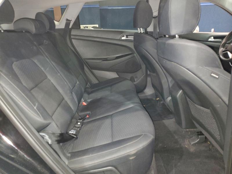 Photo 11 from auction – 2019 HYUNDAI TUCSON SE with VIN KM8J2CA44KU073123