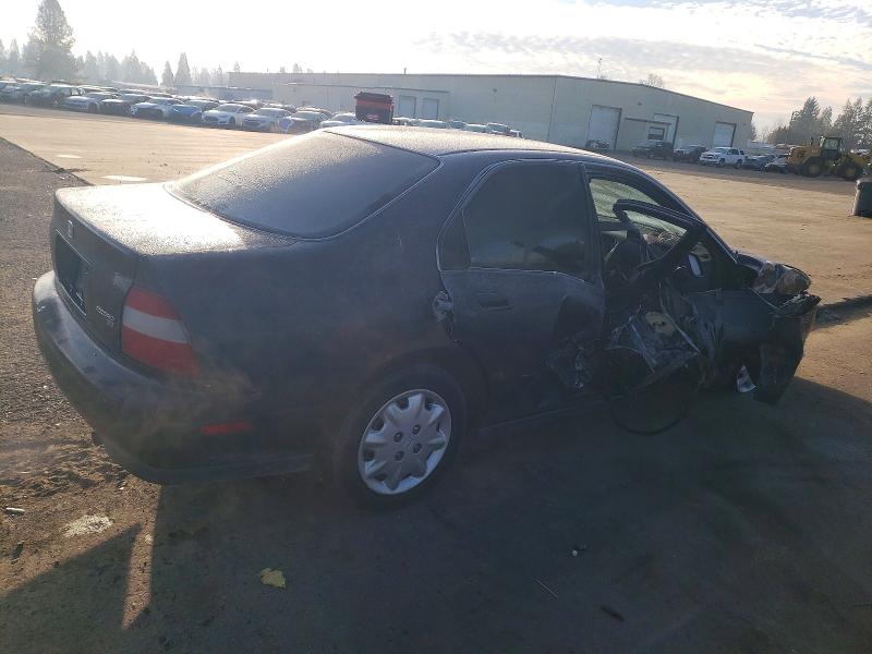 Photo 3 from auction – 1995 HONDA ACCORD with VIN JHMCD5634SC026603